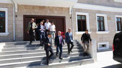 Adıyaman’ın Tut ilçesinde yapımı tamamlanan Tut Kaymakamlığı yeni hizmet binası