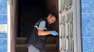 Uşak’ta kendisinden haber alınmayan genç, annesi tarafından evinde ölü olarak
