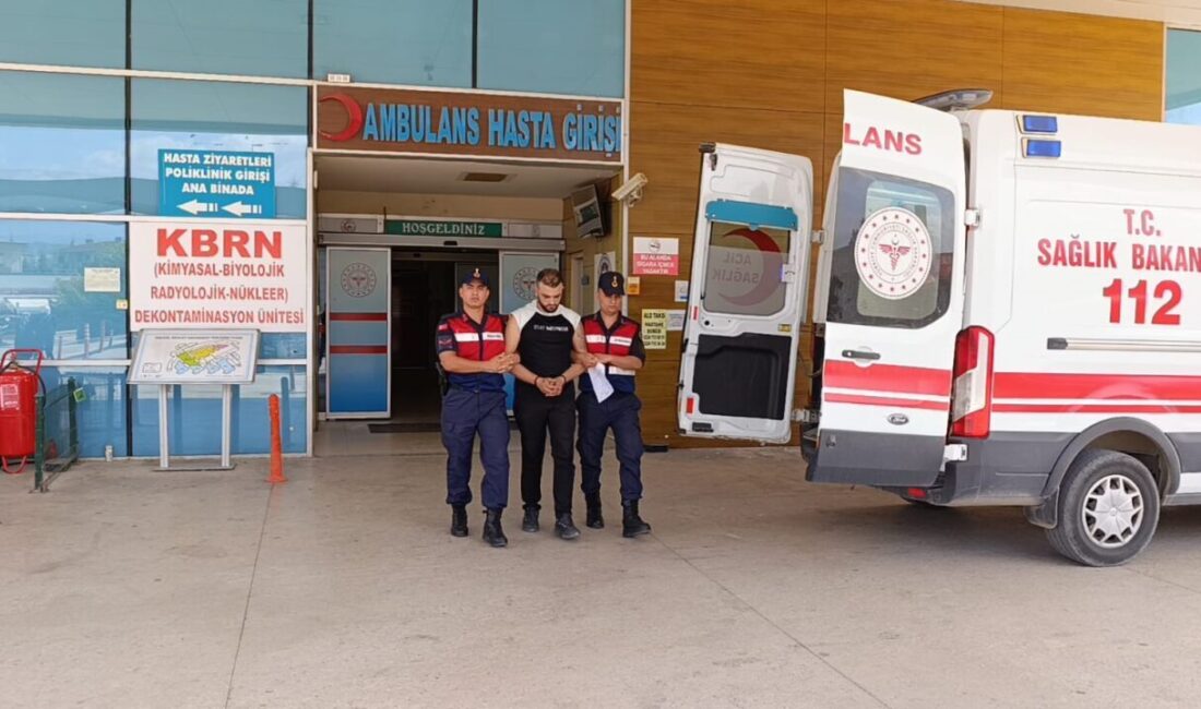 Uyuşturucu taciri suçüstü yakalandı Bursa’nın İnegöl ilçesinde Jandarma komutanlığı ekipleri uyuşturucu tacirini suçüstü yakaladılar.