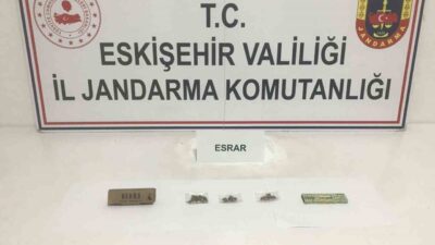 Eskişehir’de jandarma ekiplerince esrar alışverişi yapılacağı bilgisi üzerine yapılan çalışma