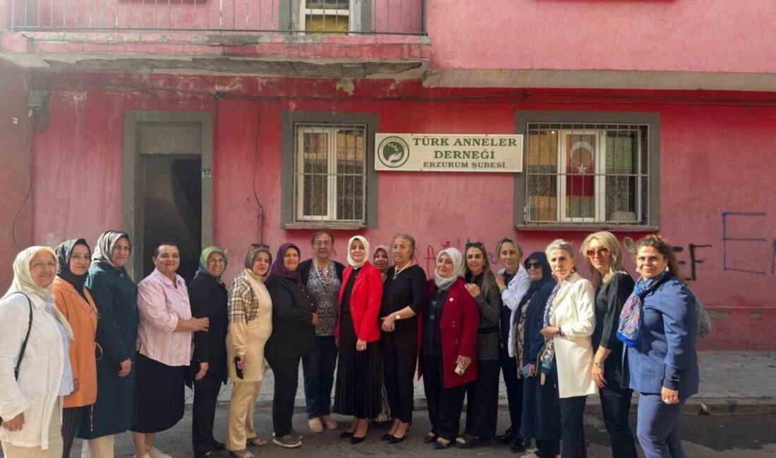 Vali Çiftçi’nin eşinden Türk Anneler Derneğine ziyaret Erzurum Valisi Mustafa Çiftçi’nin eşi Azime Çiftçi, Türk Anneler Derneği