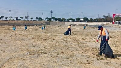 Van Büyükşehir Belediyesi, ’Temiz Bir Van’ sloganıyla temizlik çalışmalarını yürütüyor.