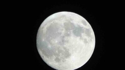 Yarın gerçekleşecek ’kanlı ay’ tutulması öncesinde Van semalarında ay, gökyüzünde