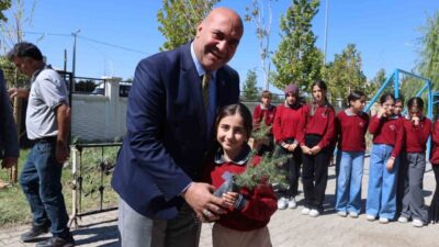 Van Millî Eğitim Müdürü Mehmet Nurettin Aras, “Yeşil Vatan” projesi