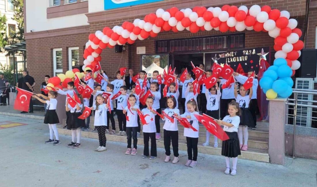 Vezirköprü’de İlköğretim Haftası kutlaması Samsun’un Vezirköprü ilçesinde 2025-2026 eğitim-öğretim yılının başlangıcını simgeleyen İlköğretim Haftası,