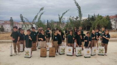 Samsun Vezirköprü Abdullah Şükrü Uluçay İlkokulu’nda 2025-2026 eğitim-öğretim yılı, öğrencilerin