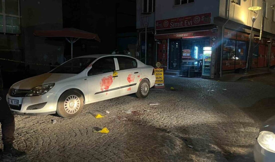 Eskişehir’de düğünden çıktıkları öğrenilen bir grup ile kurye arasında ‘yan