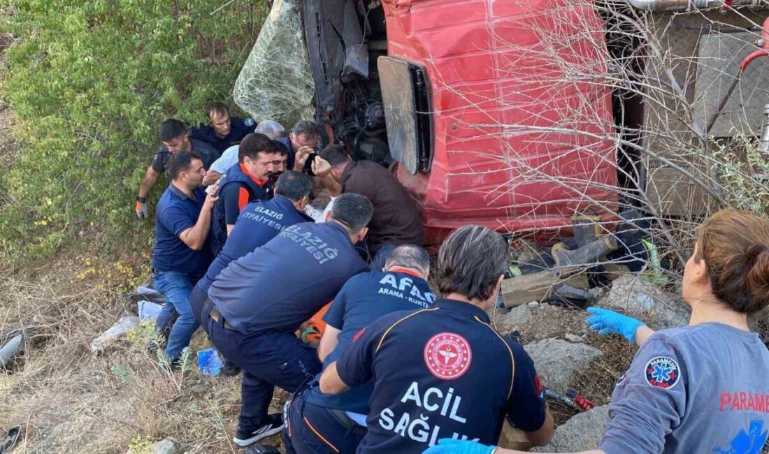 Elazığ’da yangına giden itfaiye aracının şarampole yuvarlanması sonucu meydana gelen