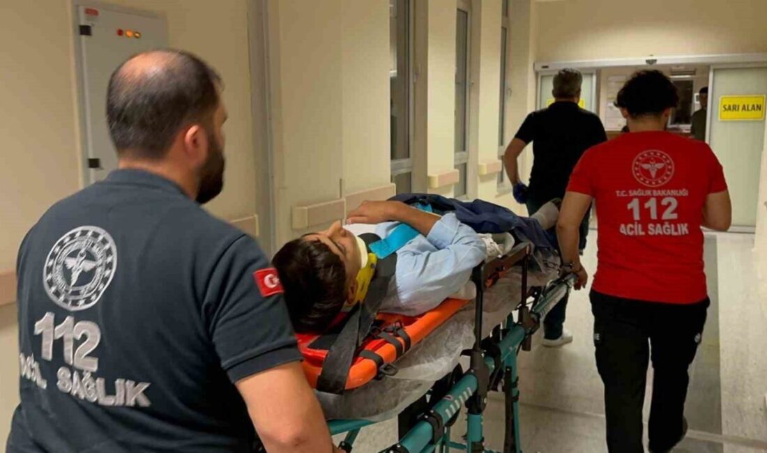 Yaşı küçük sürücü kaza yaptı: 2 yaralı Adıyaman’da, 14 yaşındaki çocuğun kullandığı motosikletin devrilmesi sonucu 2 kişi