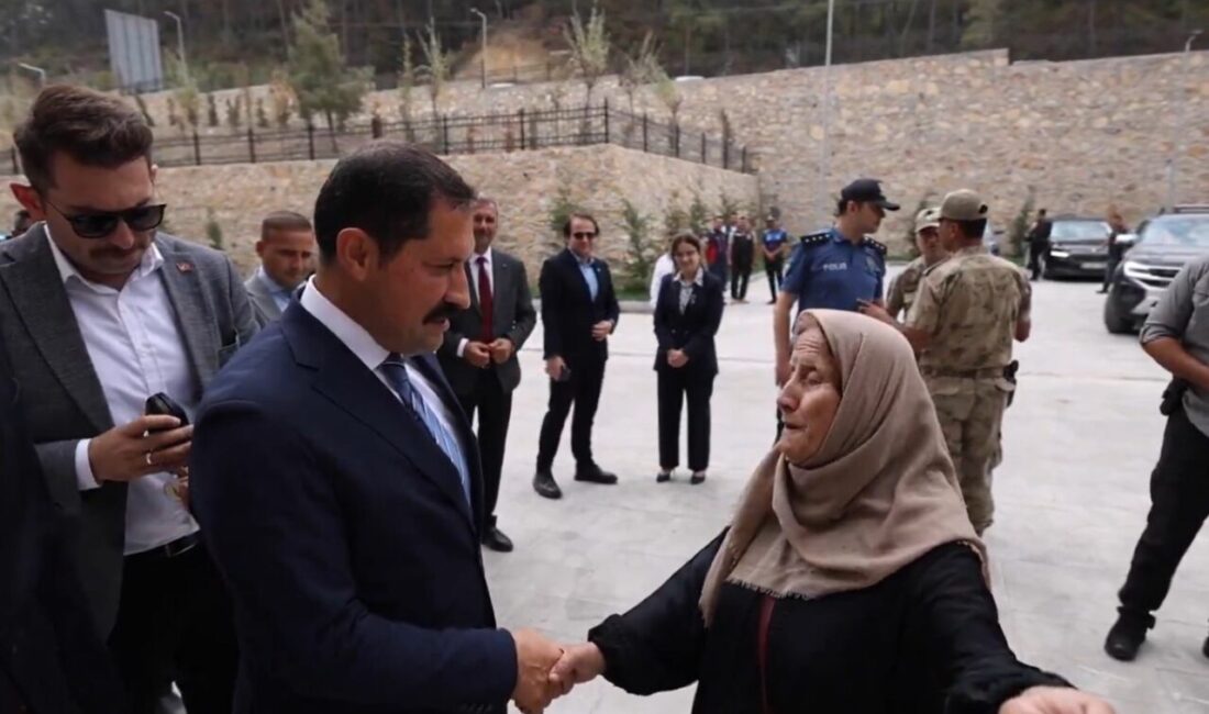 Yayladağı hükümet konağı kamu kurumlarını tek çatı altında topladı Hatay’ın Yayladağı ilçesine inşa edilen hükümet konağı, kamu kurumlarını tek