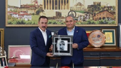 Keçiören Belediye Başkanı Mesut Özarslan, Ankaralılar Derneği (AHİD) Genel Başkanı