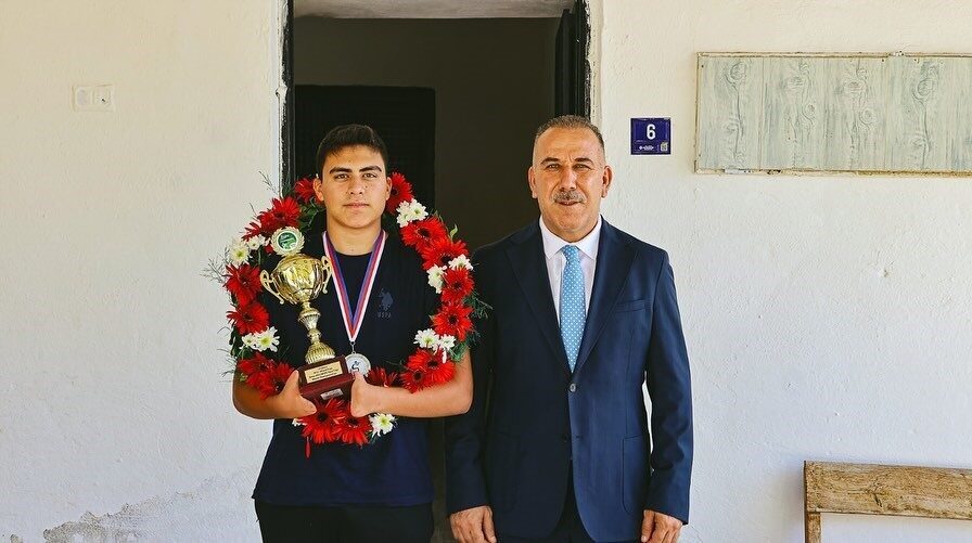 Çekya’da düzenlenen Para Trap Dünya Şampiyonası’nda altın madalya kazanan Muaz