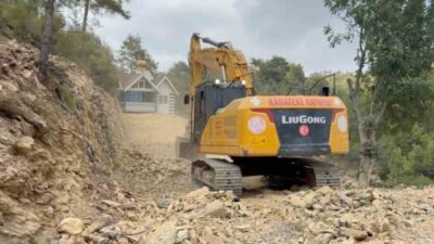Antalya’nın Gazipaşa ilçesinde orman sınırına yapıldığı gerekçesiyle yıkım kararı verilen