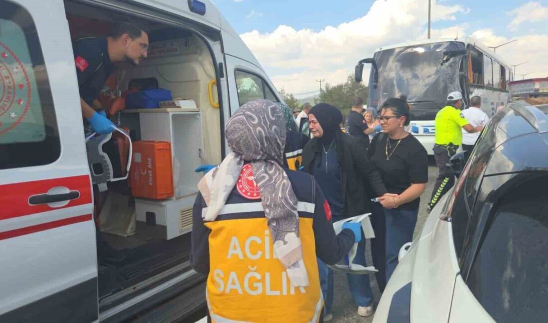 Yolcu otobüsü gemi çapası taşıyan tıra çarptı…3 yaralı Bursa’nın Orhangazi İlçesinde meydana gelen trafik kazasında yolcu otobüsü, yol