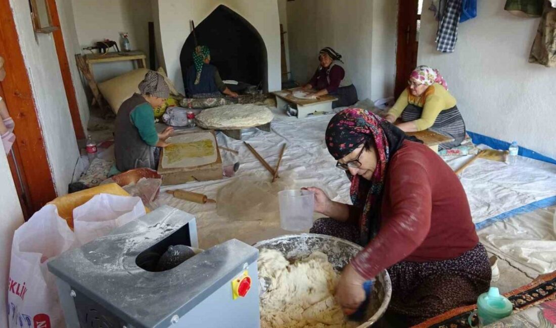 Kış hazırlıkları çerçevesinde, Yozgat’ın vazgeçilmez lezzetlerinden olan yufka ekmek yapımı