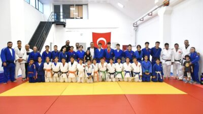 Yunusemre Belediyespor’un judocuları, 2025 yılında tüm yaş gruplarında yapılan Türkiye