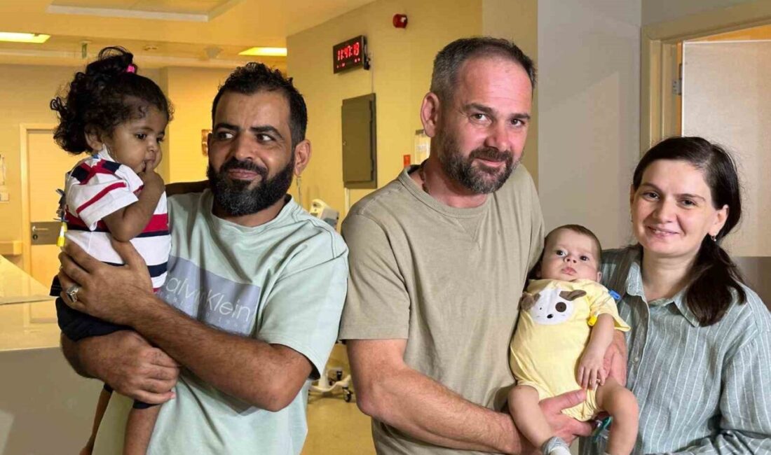 Karaciğerlerinde hastalık bulunan Libyalı ve Gürcü iki bebek, Türk hekimlerin