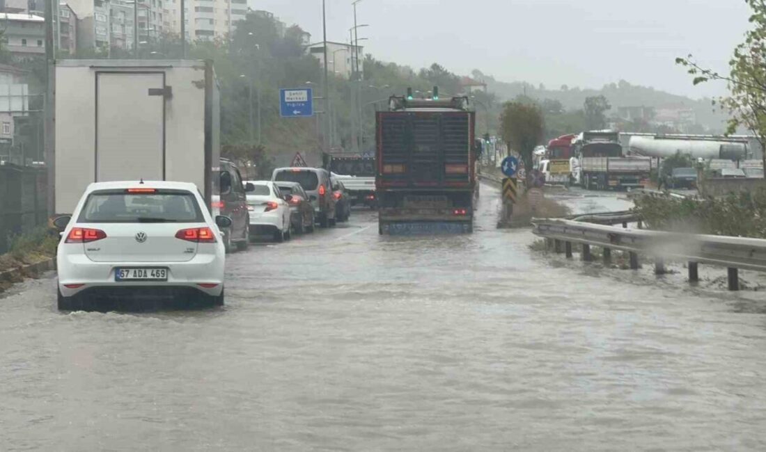 Zonguldak’ta şiddetli yağış ulaşımı aksattı Meteoroloji Genel Müdürlüğü’nün günler öncesinden yaptığı uyarıların ardından Zonguldak ve