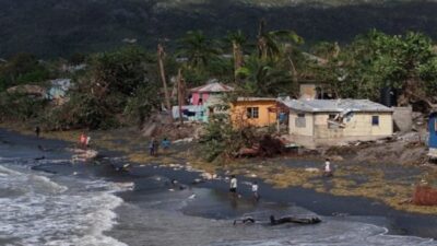 Yüzyılın en güçlü fırtınalarından biri olarak tanımlanan Melissa Kasırgası, Jamaika,