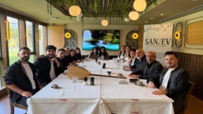 Sanat Evi Platformu’nun gönüllü sanatçıları tarafından hazırlanan “Sanev İçin Söyle