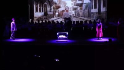 ‘Mavi Gözlü Devrim’ müzikaliyle Cumhuriyet coşkusu sahneye taşındı