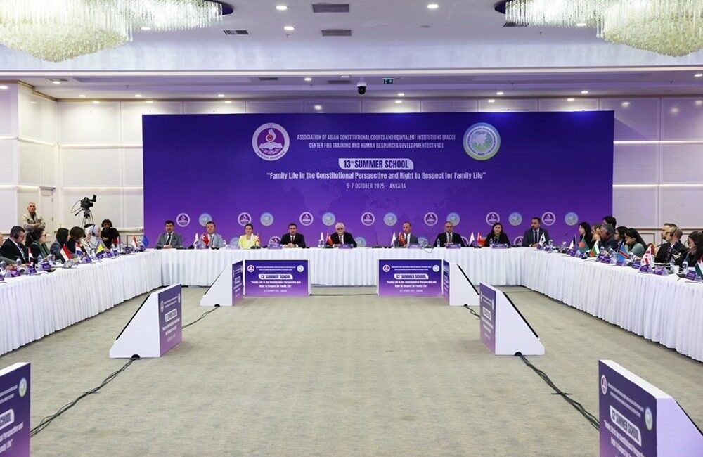 Anayasa Mahkemesi Başkanı Özkaya: “Aile, geçmişten bugüne insanlığın en önemli değerlerindendir” Anayasa Mahkemesi tarafından bu yıl 13.’sü düzenlenen Uluslararası Yaz Okulu