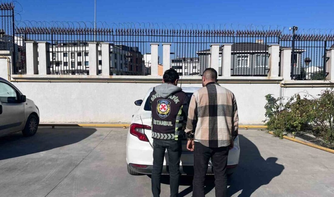 Arnavutköy’de, kırmızı ışıkta geçip karşıya geçen çocukları tehlikeye atan sürücü yakalandı Arnavutköy’de, kırmızı ışıkta geçip yaya yolundan geçen çocukları tehlikeye atan