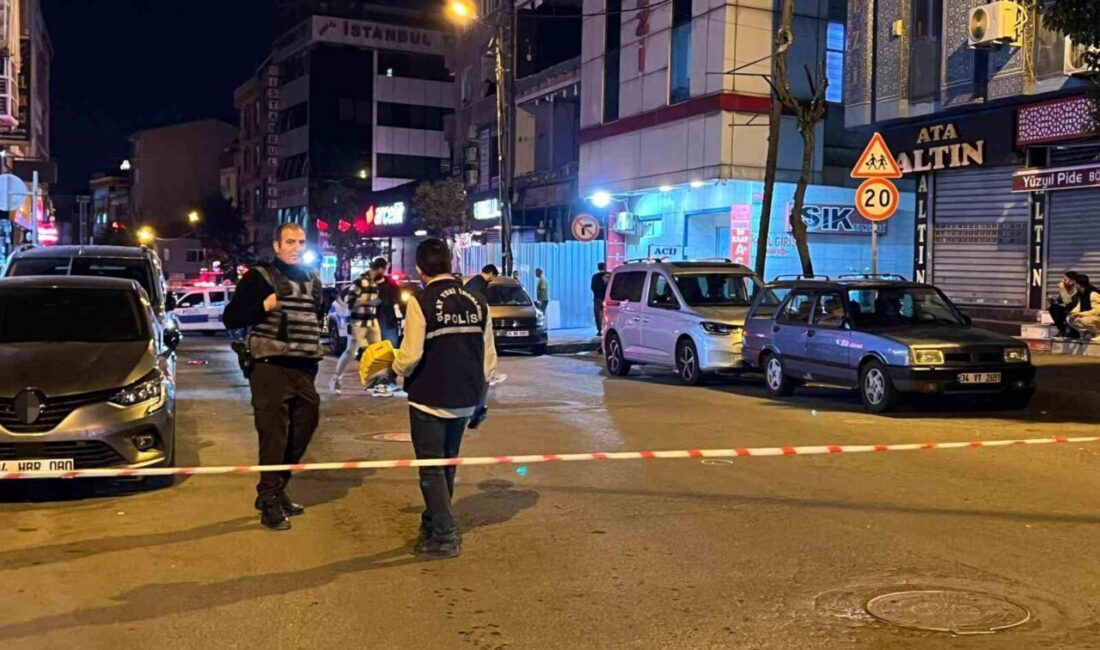 Bağcılar’da seyir halindeki otomobile silahlı saldırı: 2 yaralı İstanbul Bağcılar’da motosikletli şahıslar, seyir halindeki bir otomobile silahlı saldırı