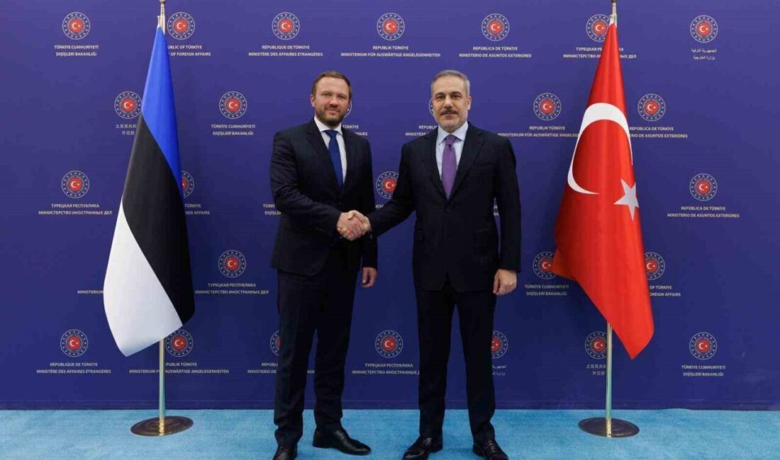 Bakan Fidan, Estonyalı mevkidaşı ile görüştü Dışişleri Bakanı Hakan Fidan, Estonya Dışişleri Bakanı Margus Tsahkna ile