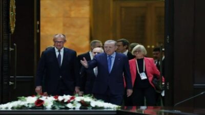 Cumhurbaşkanı Erdoğan, “AB hak ettiğimiz karşılığı verirse hızlı ilerleriz.” dedi.