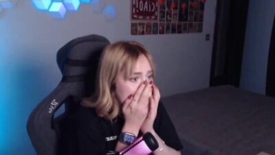 Balıkesir Sındırgı’da 6,1 şiddetinde yaşanan depreme yayın esnasında yakalanan bir