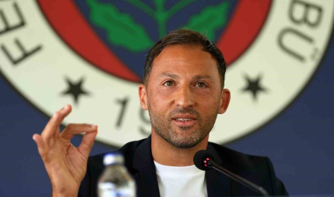 Domenico Tedesco ilk derbisine çıkacak Fenerbahçe Teknik Direktörü Domenico Tedesco, Beşiktaş maçıyla birlikte sarı-lacivertlilerin başında