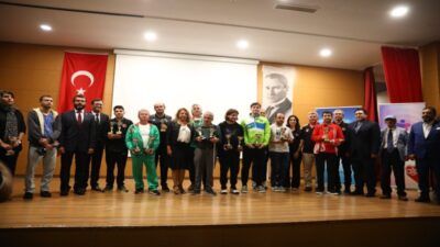 Görülmeyen Gazete’nin bu yıl ilkini düzenlediği Uluslararası Görme Engelliler Satranç