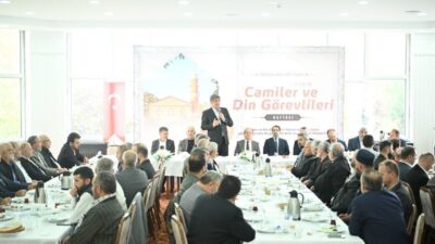 Kartepe’de, “Camiler ve Din Görevlileri Haftası” kapsamında program gerçekleştirildi. Kartepe