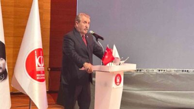 Keçiören Belediyesi tarafından eski Gümrük ve Tekel Bakanı Gün Sazak