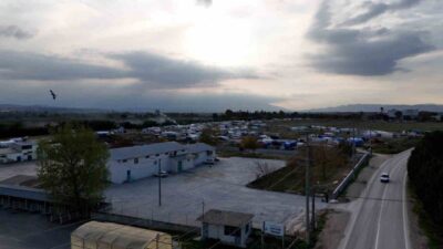 Yenişehir Belediye Başkanı Ercan Özel, belediye bünyesinde hizmet veren mezbahaneyi