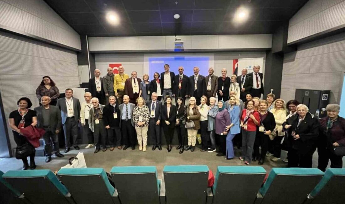 Nilüfer Kent Konseyi Emekliler Meclisi’nde Güzelsoy dönemi Nilüfer Kent Konseyi Emekliler Meclisi, gerçekleştirdiği genel kurulda yeni yönetimini