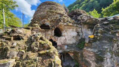 Gölcük’te ecdat yadigarlarını ihya etme hedefiyle başlatılan, Yukarı Halıdere tarihi