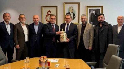 Alucra Kalkınma ve Eğitim Vakfı Başkanı Süleyman Baba ve yönetim