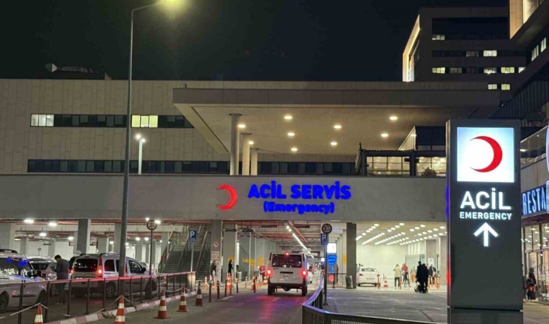 Başakşehir’de bir ortaokulda kantinden yiyecek ve içecek alan yaklaşık 30