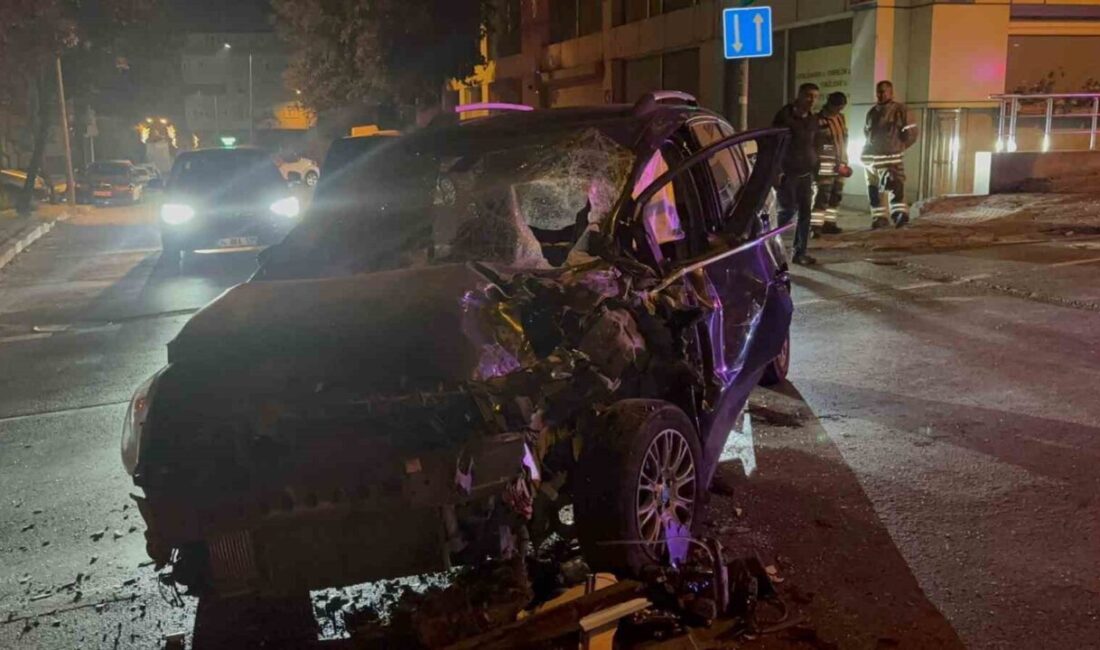 Bayrampaşa’da seyir halinde olan bir otobüs, dönüşün yasak olduğu yerden