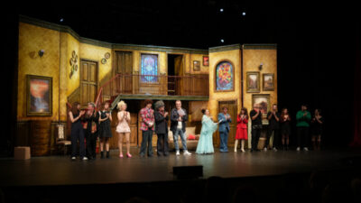 Başrollerinde Salih Kalyon, Günay Karacaoğlu ve Sermiyan Midyat’ın yer aldığı,