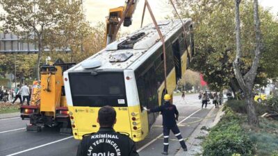 Beşiktaş’ta seyir halindeyken kalp krizi geçiren İETT şoförü kaldırıldığı hastanede