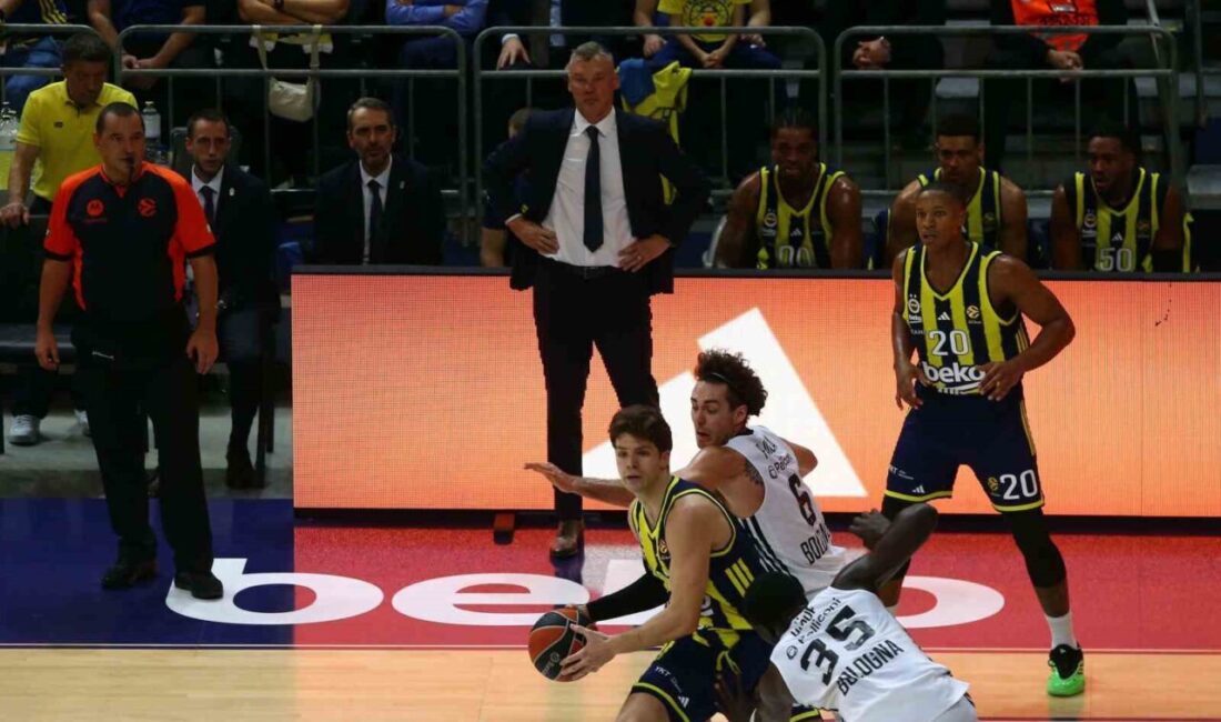Euroleague 13. hafta maçında Fenerbahçe Beko, evinde karşılaştığı İtalyan ekibi