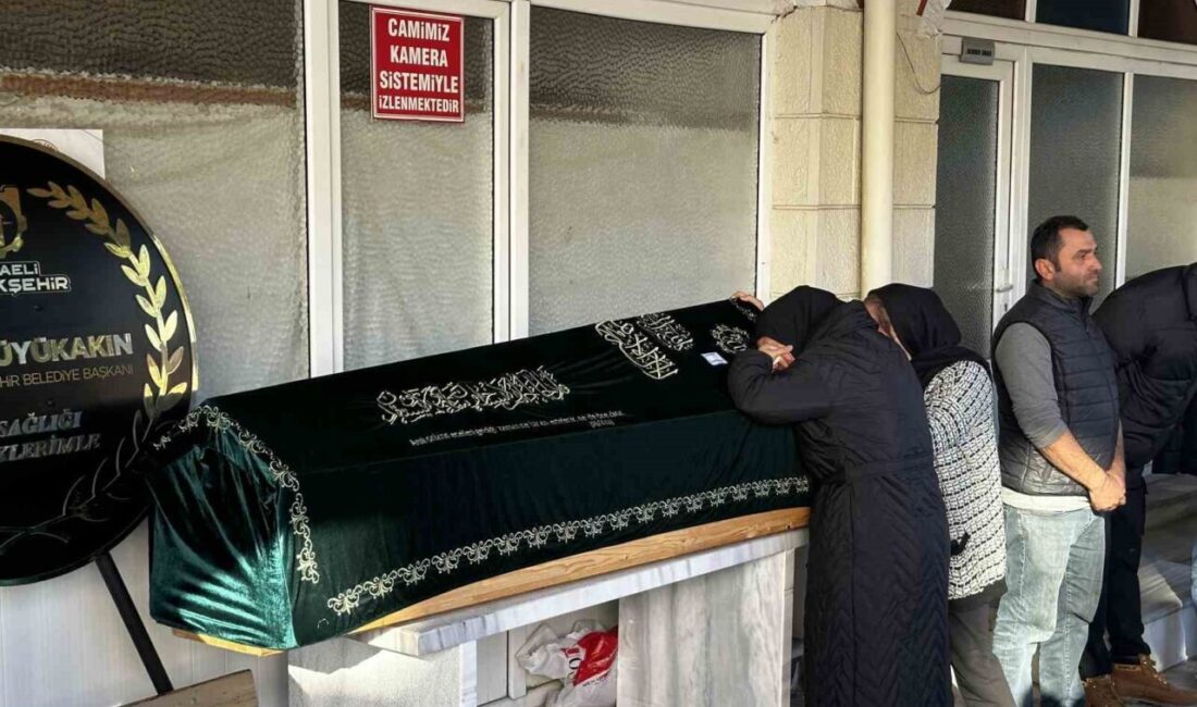 Kocaeli’nin Dilovası ilçesinde meydana gelen kozmetik fabrikasındaki yangında ağır yaralanan