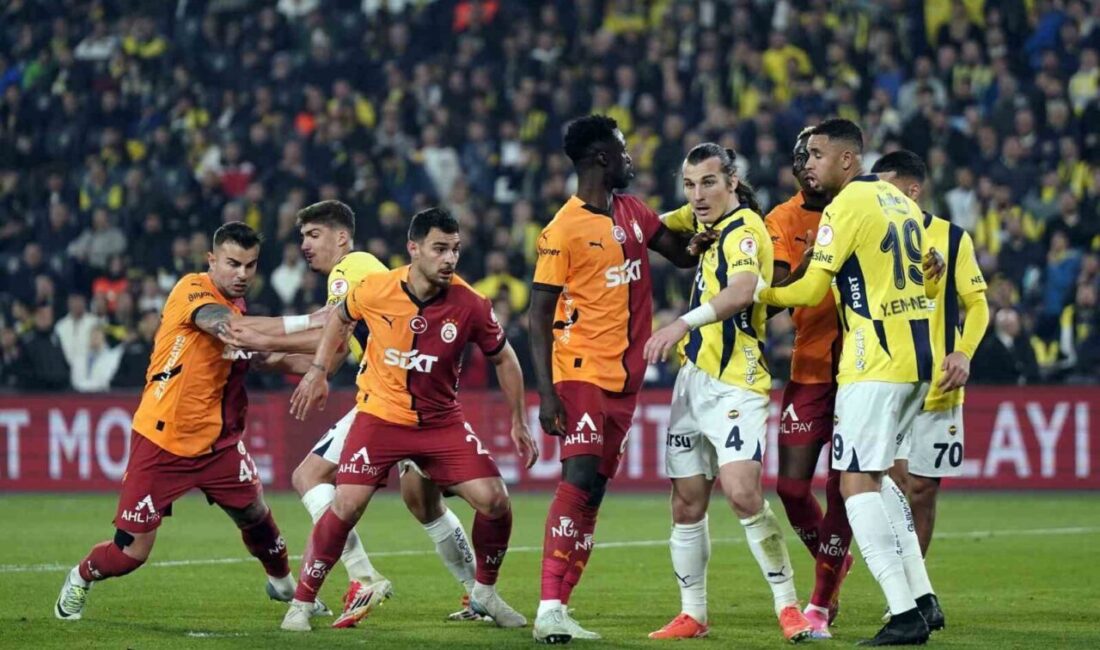 Fenerbahçe ile Galatasaray yarın oynanacak derbiyle 404. kez rakip olacak.