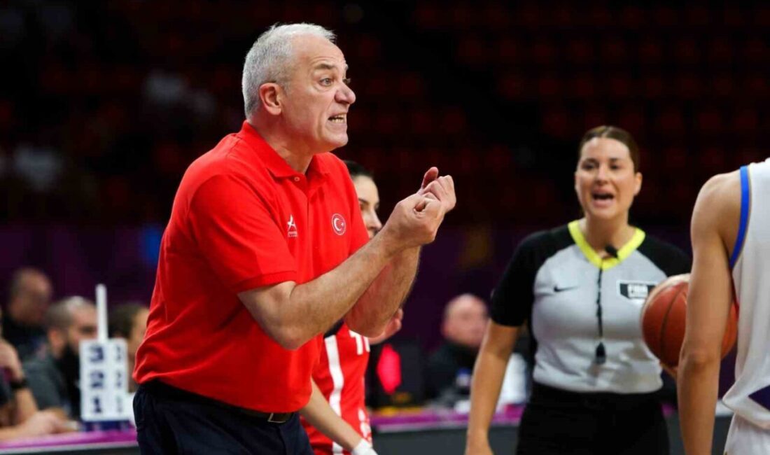 Galatasaray Kulübü, Kadın Basketbol Takımı Başantrenörü Ekrem Memnun ile yollarını