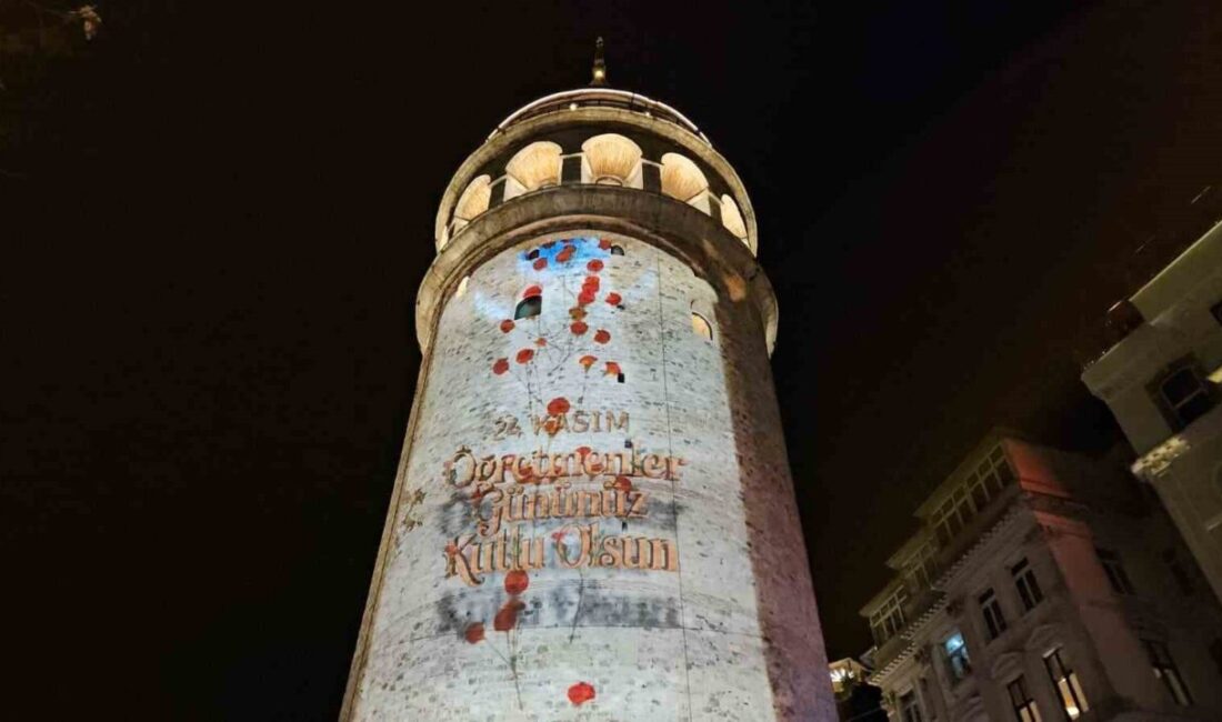 İstanbul’da 24 Kasım Öğretmenler Günü vesilesiyle Galata Kulesi’ne video yansıtıldı.
