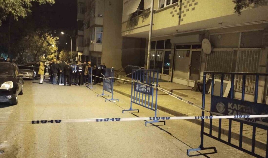 Kartal’da binanın kolonlarında çatlaklar oluştu: Bina tahliye edildi Kartal’da kolonlarında çatlaklar oluşan 4 katlı bina, polis ve zabıta