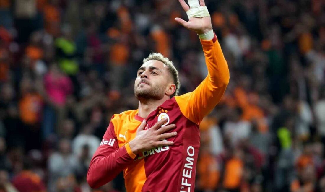 Galatasaray’da, Gençlerbirliği maçının ardından Mauro Icardi ile Barış Alper Yılmaz,